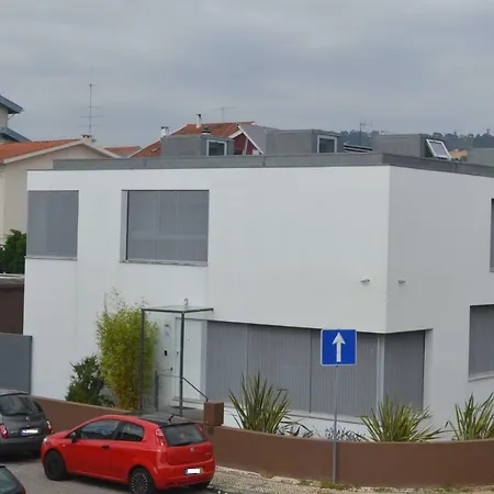 Coimbra Inn Gæstehus *